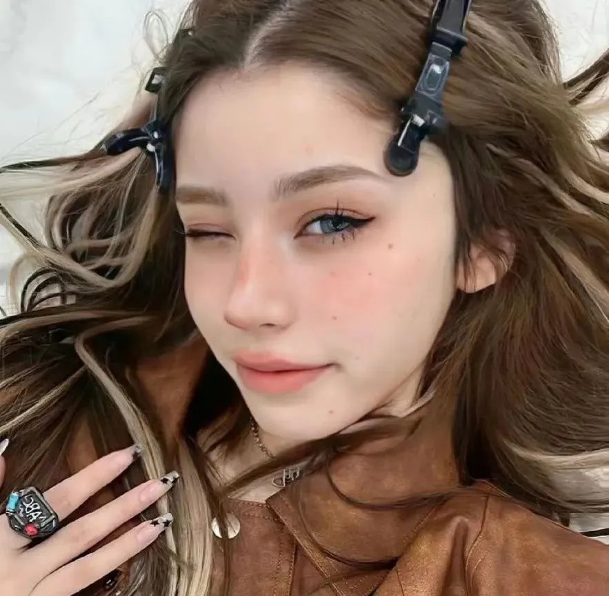 嘘，国王在冬眠